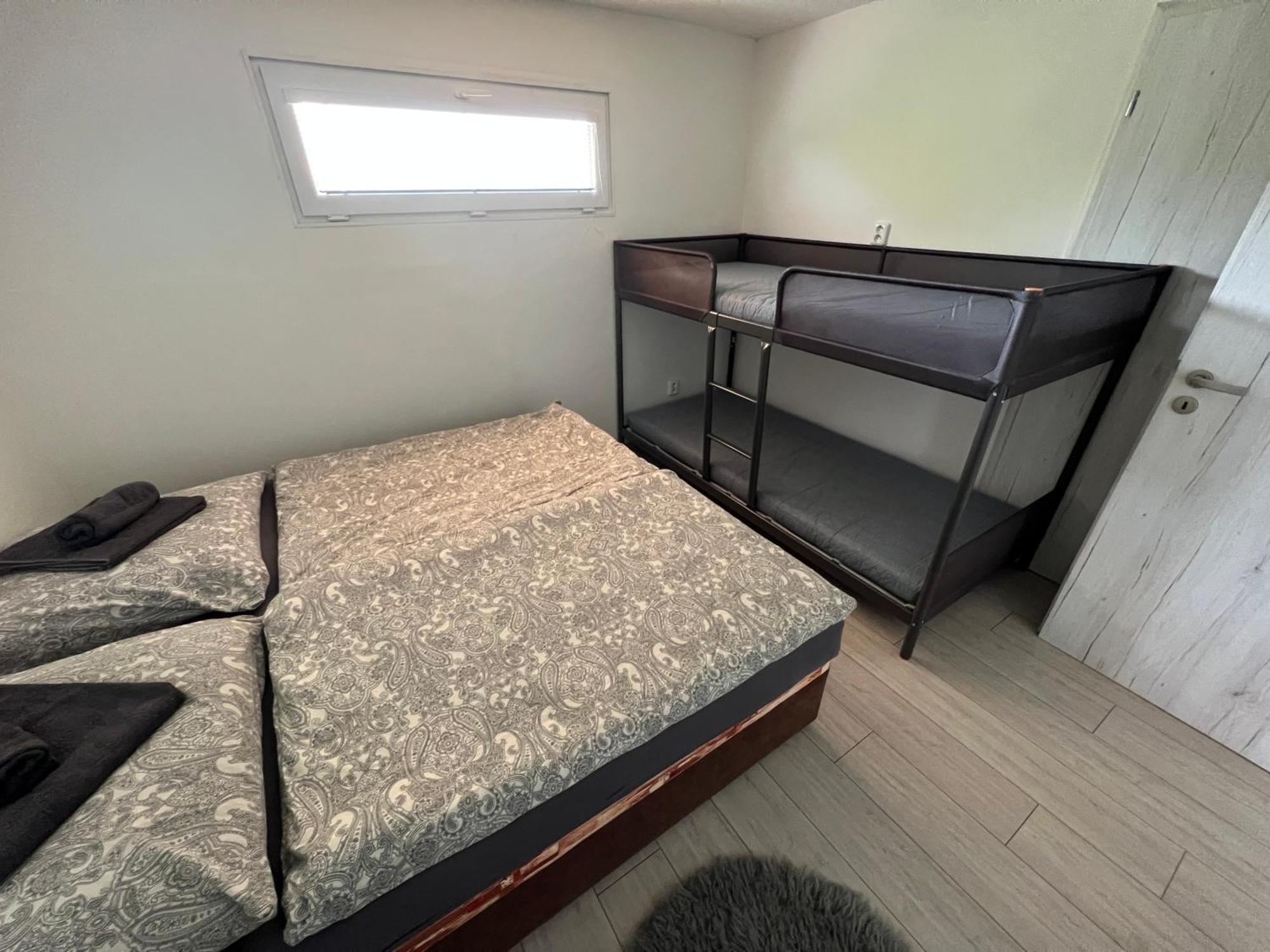 Johnys Apartment