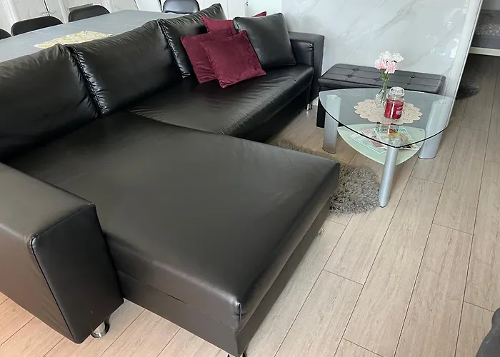 Johnys Apartment
